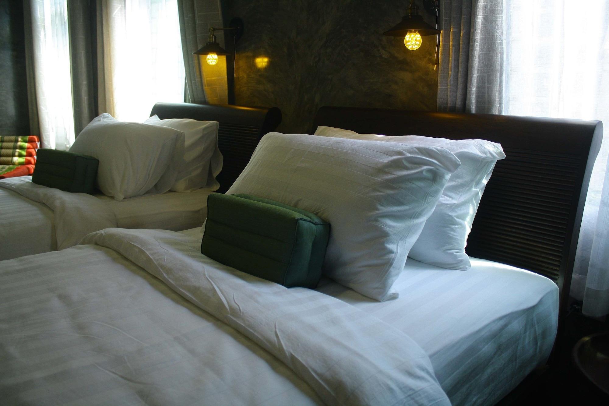 Nawa Sheeva Hotel Chiang Mai Bagian luar foto