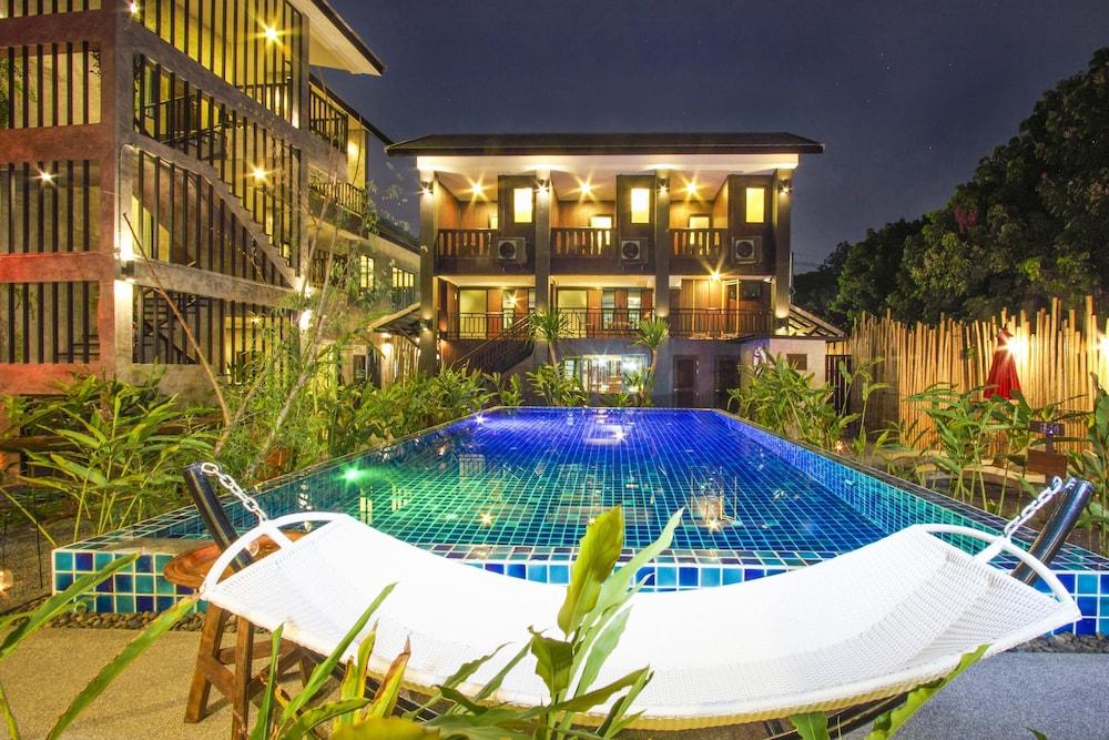 Nawa Sheeva Hotel Chiang Mai Bagian luar foto