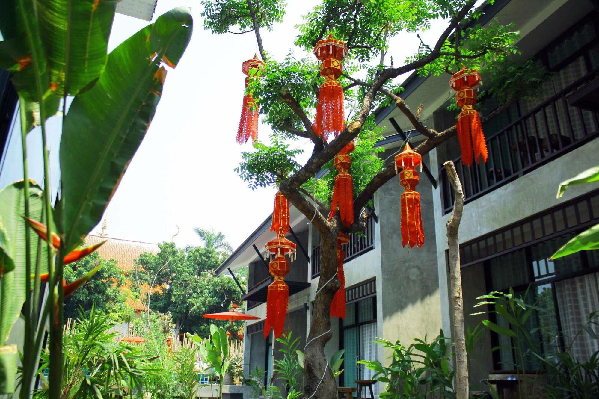 Nawa Sheeva Hotel Chiang Mai Bagian luar foto
