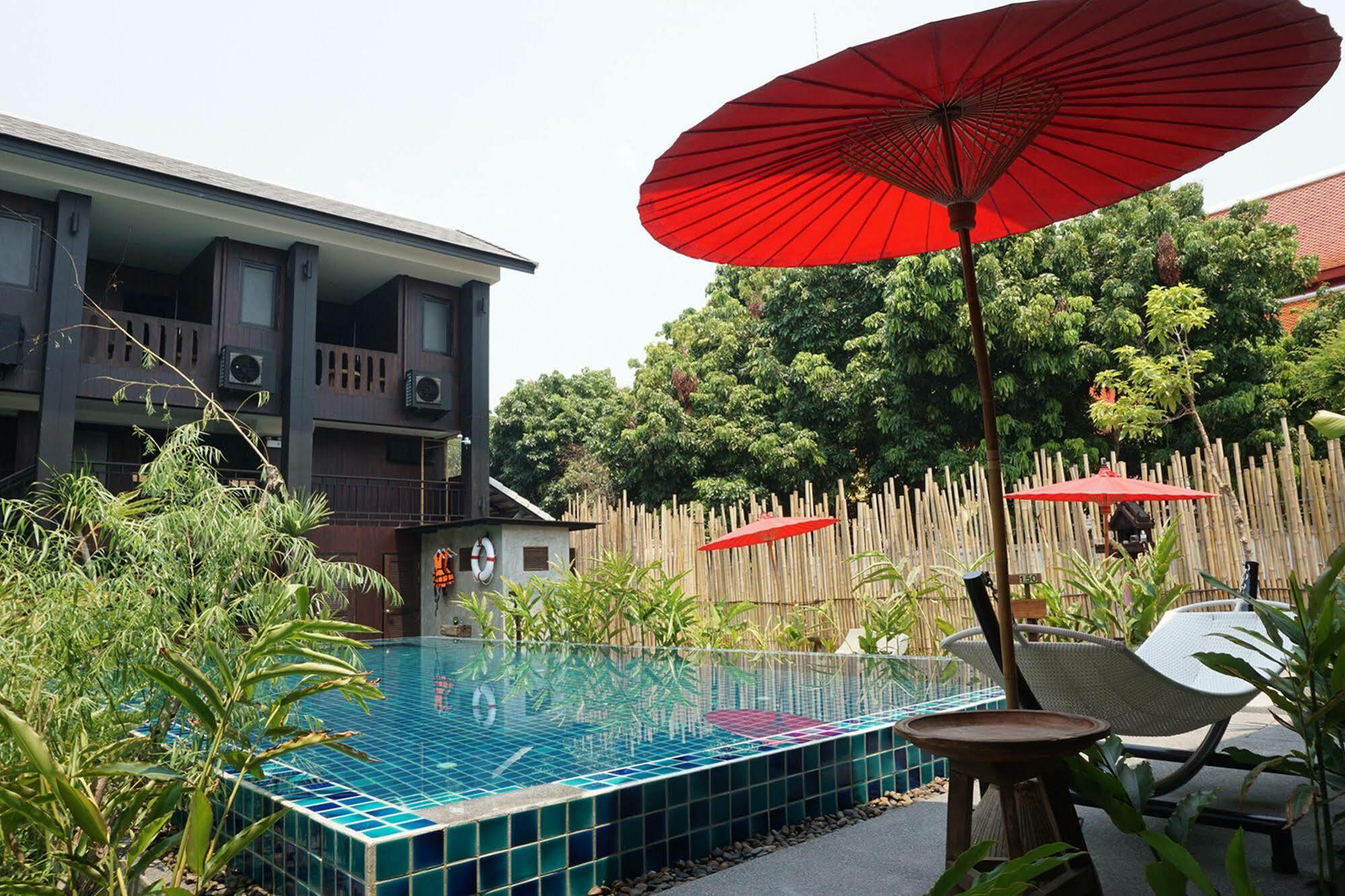 Nawa Sheeva Hotel Chiang Mai Bagian luar foto