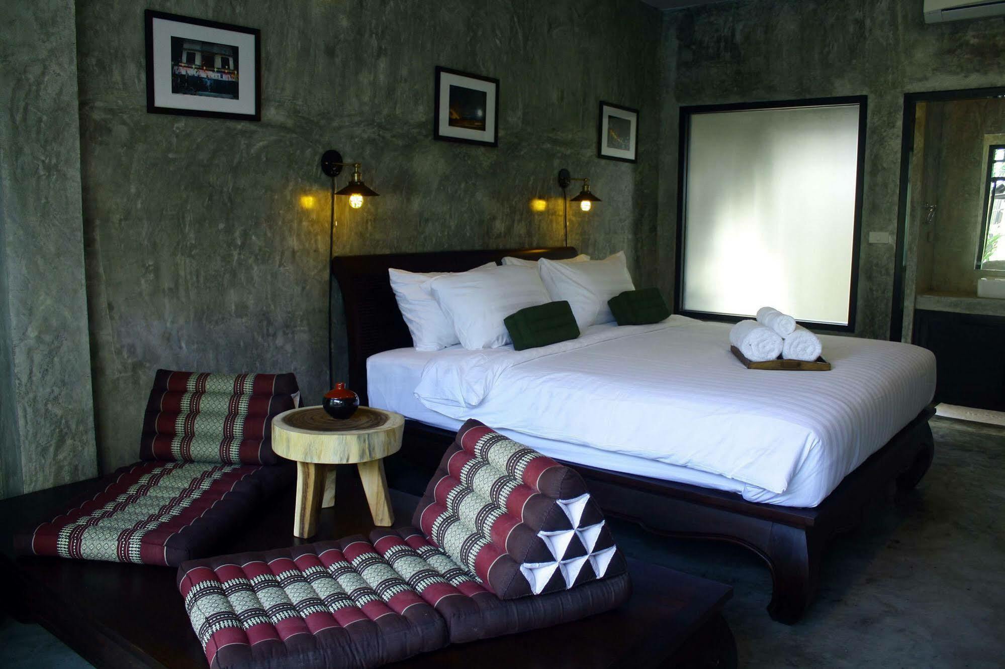 Nawa Sheeva Hotel Chiang Mai Bagian luar foto